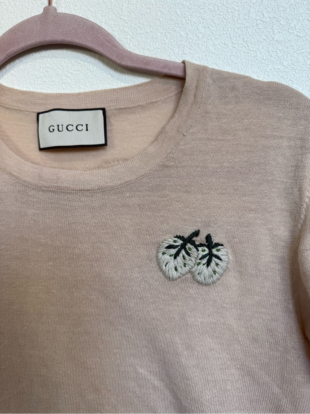 Gucci Italy Linen Silk Knit Top Blush Embroidered Heart Back Size L - Picture 3 of 8